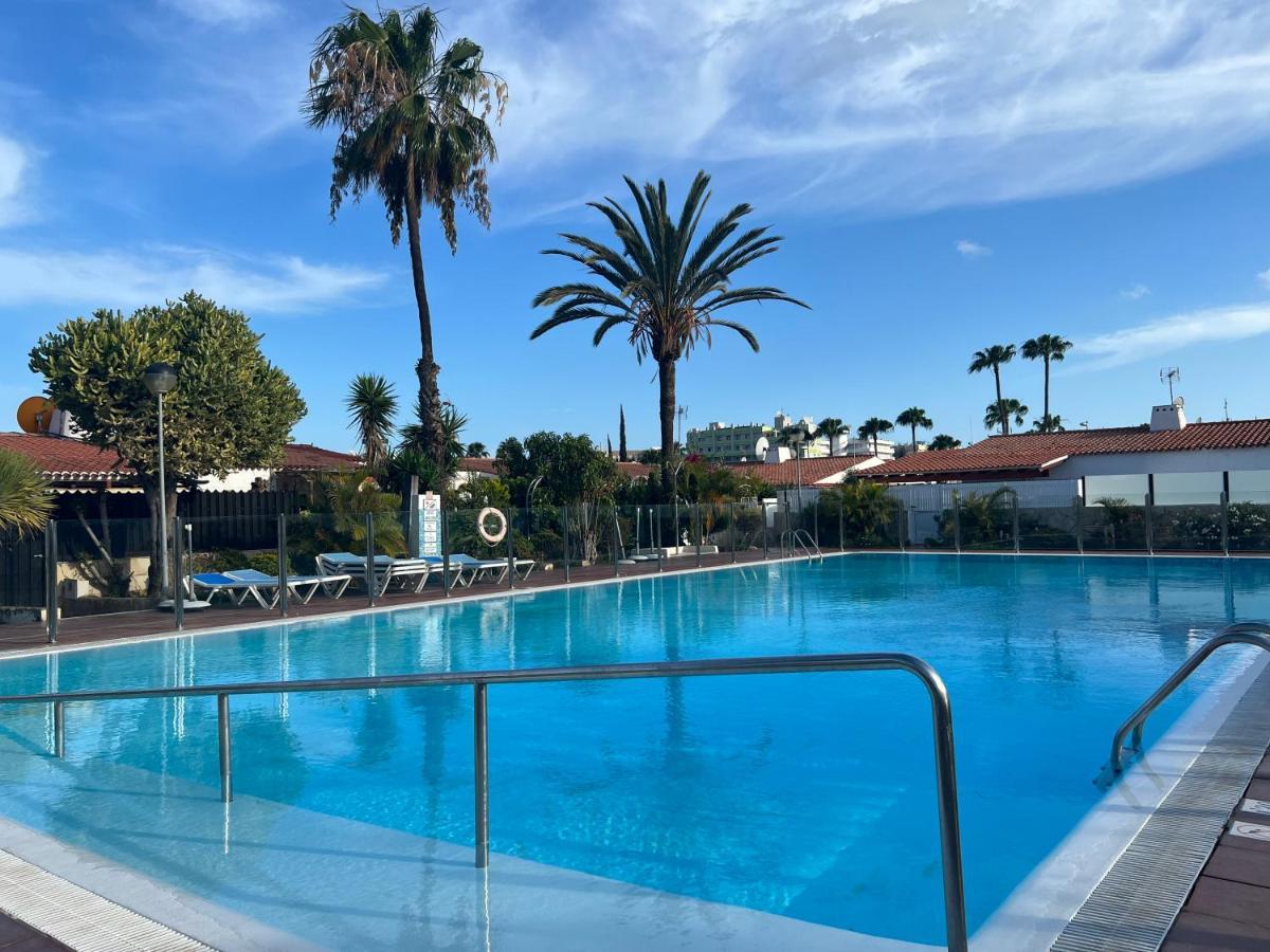 Agradable Bungalow Con Piscina Playa del Inglés Esterno foto